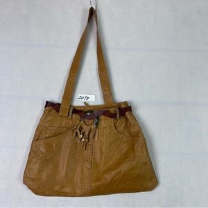 WILSONS MAXIMA  TOP PANTS DESIGN CROSSBODY PURSE